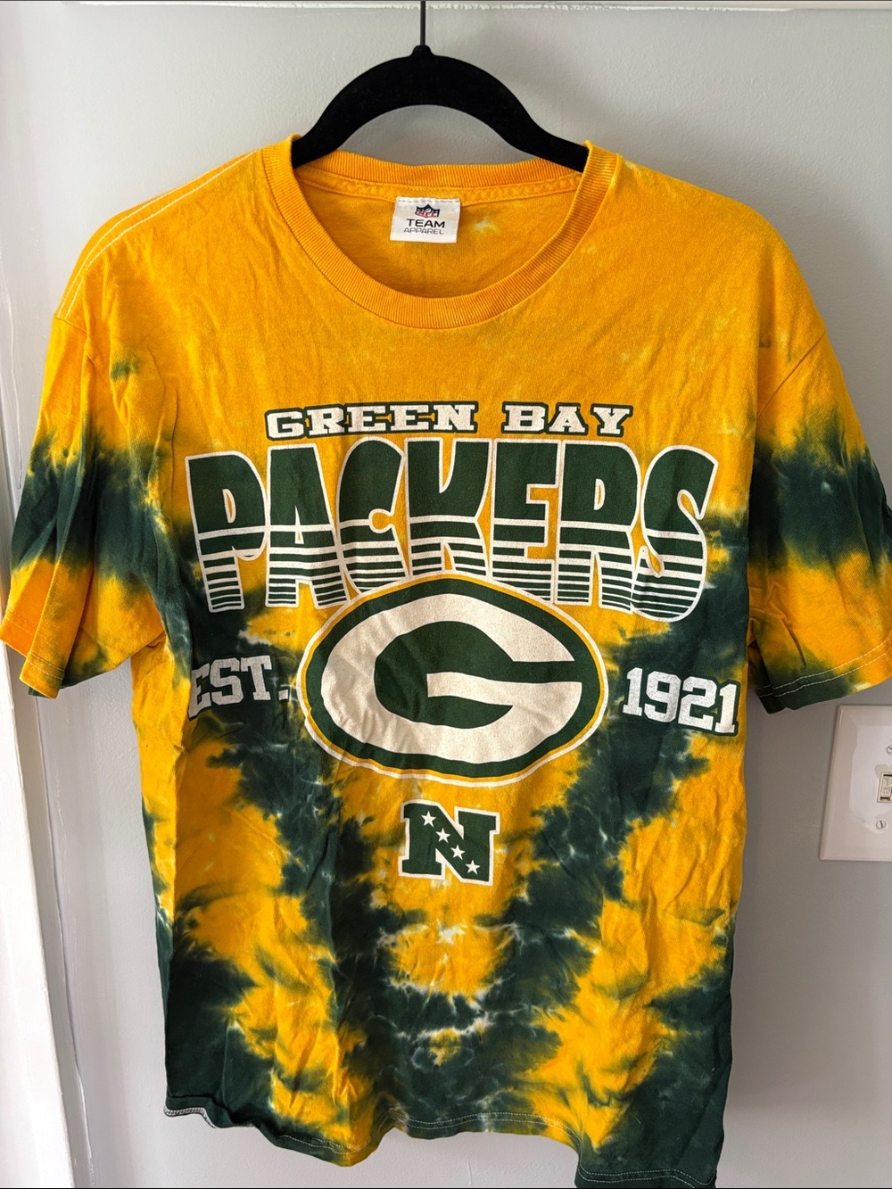 Like New NFL Team Apparel Green Bay Packers Tie-Dye Green/Yellow T-Shirt Size L